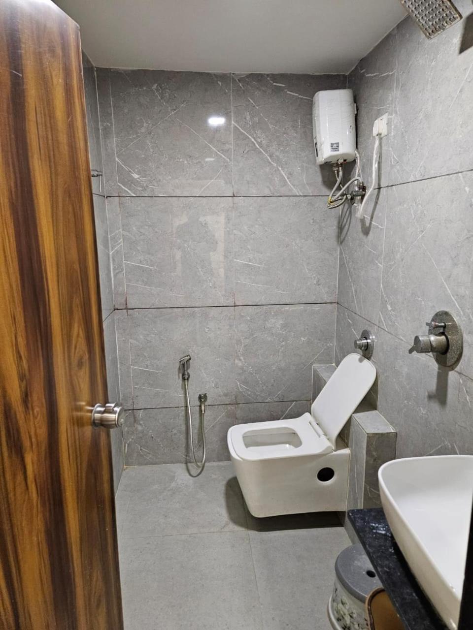Hotel Ozone,Ahmedabad Luaran gambar