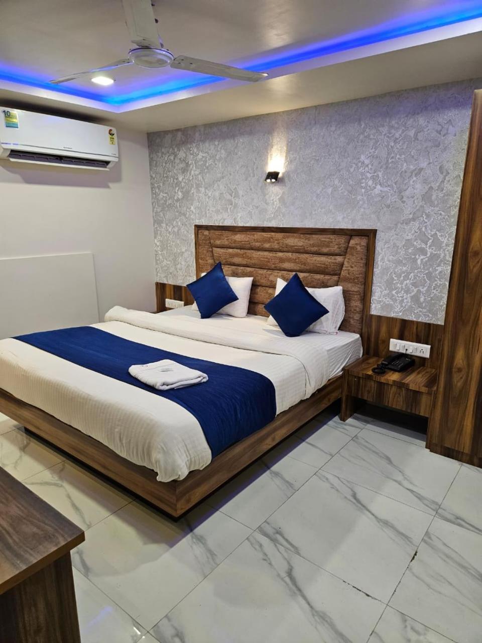 Hotel Ozone,Ahmedabad Luaran gambar