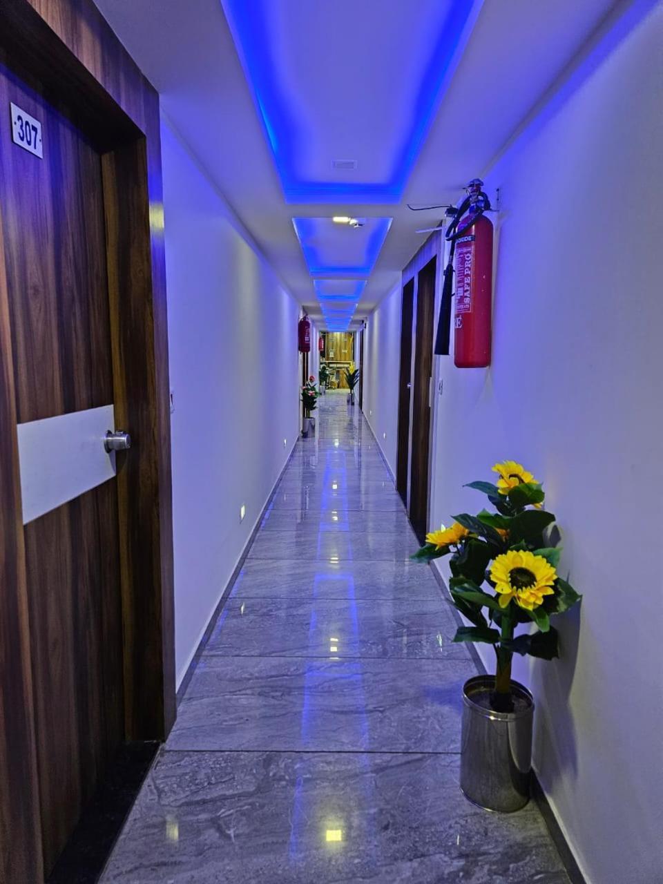 Hotel Ozone,Ahmedabad Luaran gambar